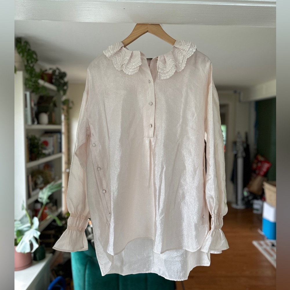 STINE GOYA Cream Blouse with Ruffled Collar